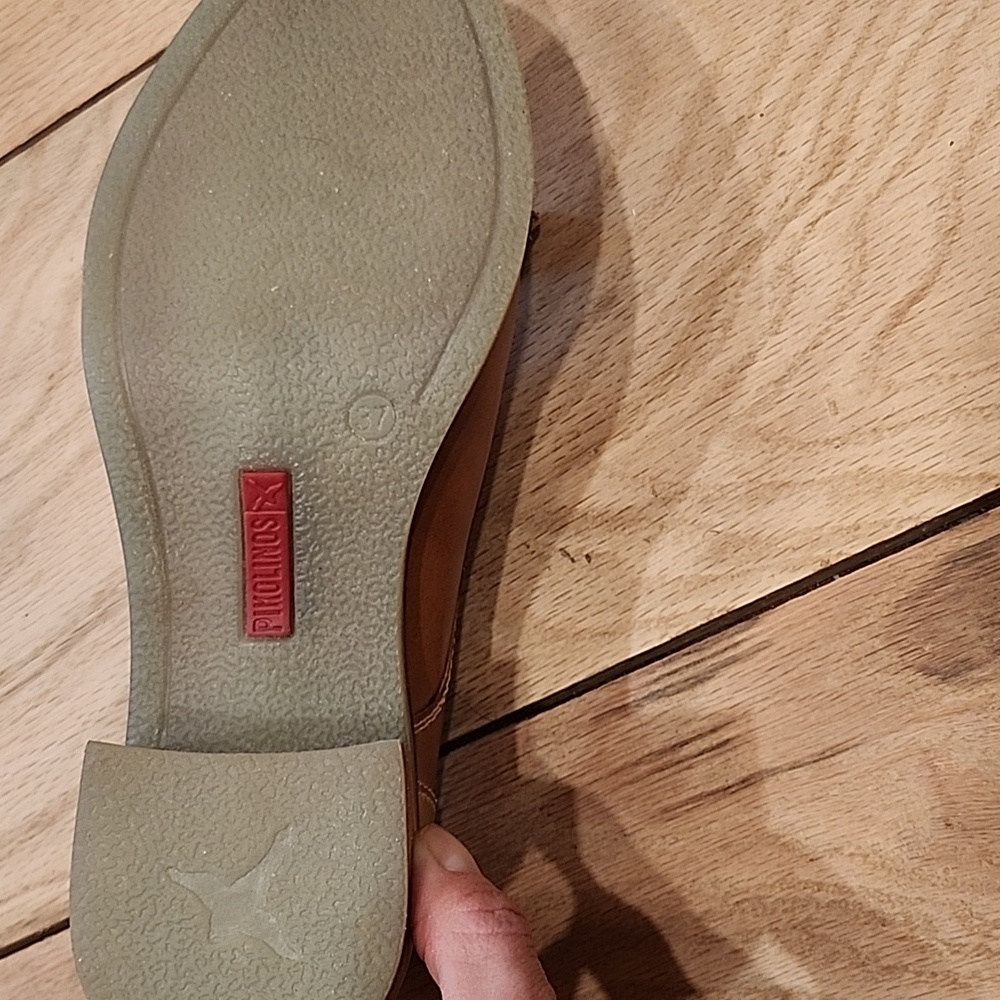 Pikolinos Womens Brown and Tan Leather Shoes - Picture 4 of 6